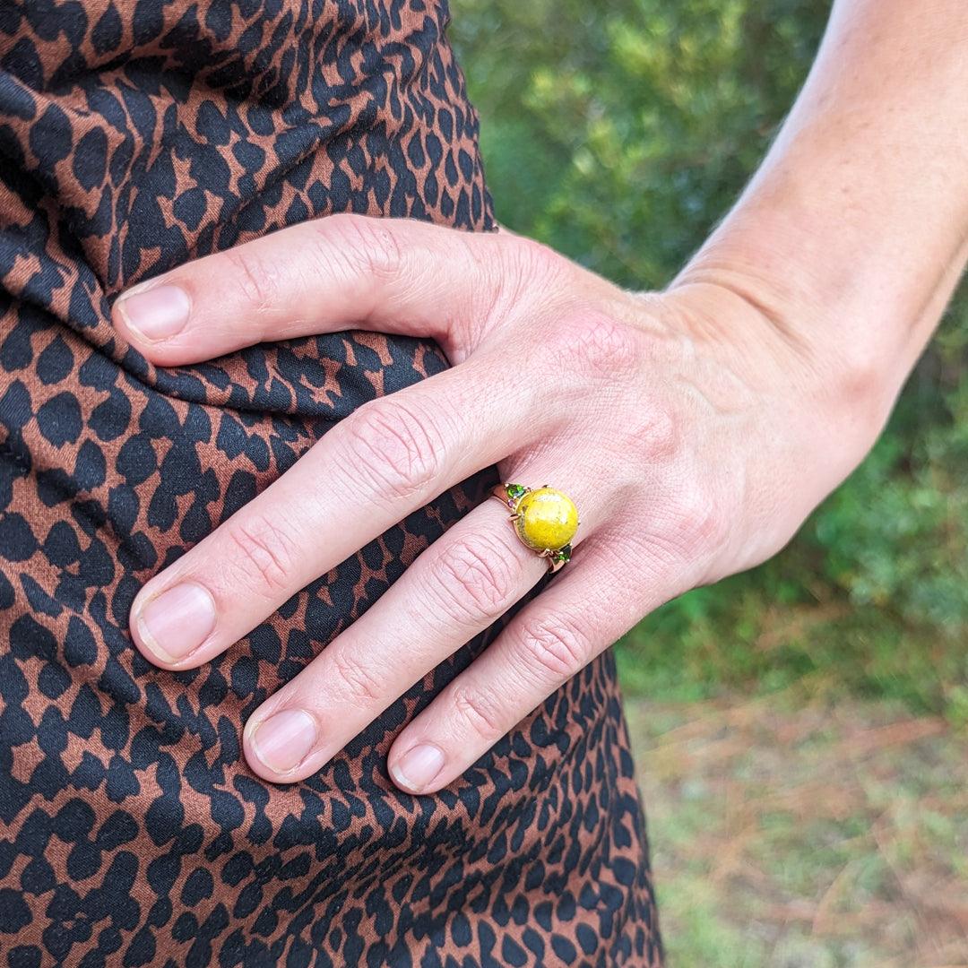 "Bumble" Bumblebee Jasper 14kt Yellow Gold Ring with Chrome Diopside and Ruby - The Rutile Ltd