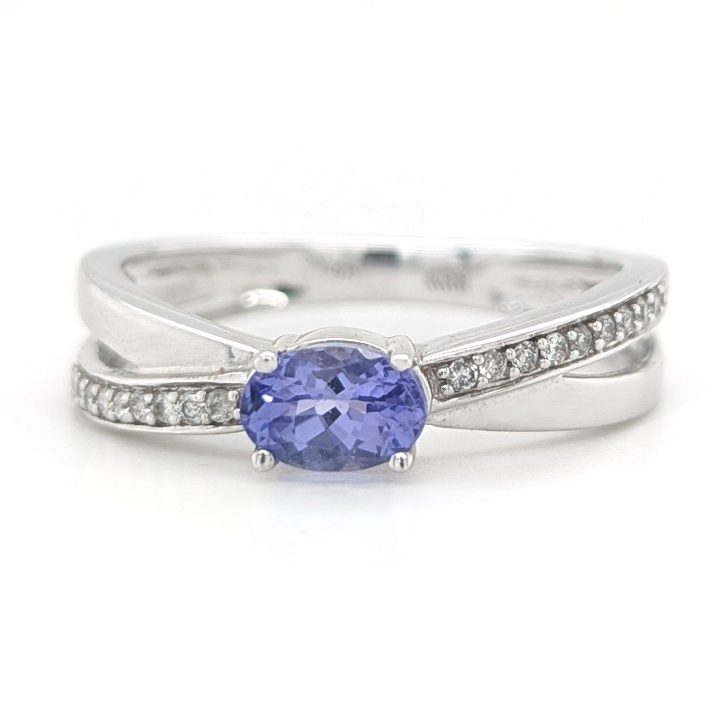 Tanzanite and Diamond Ring in 14kt White Gold