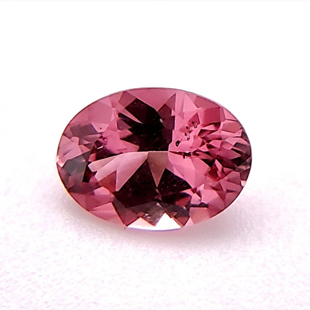 1.03ct Lindi Garnet Gemstone - The Rutile Ltd