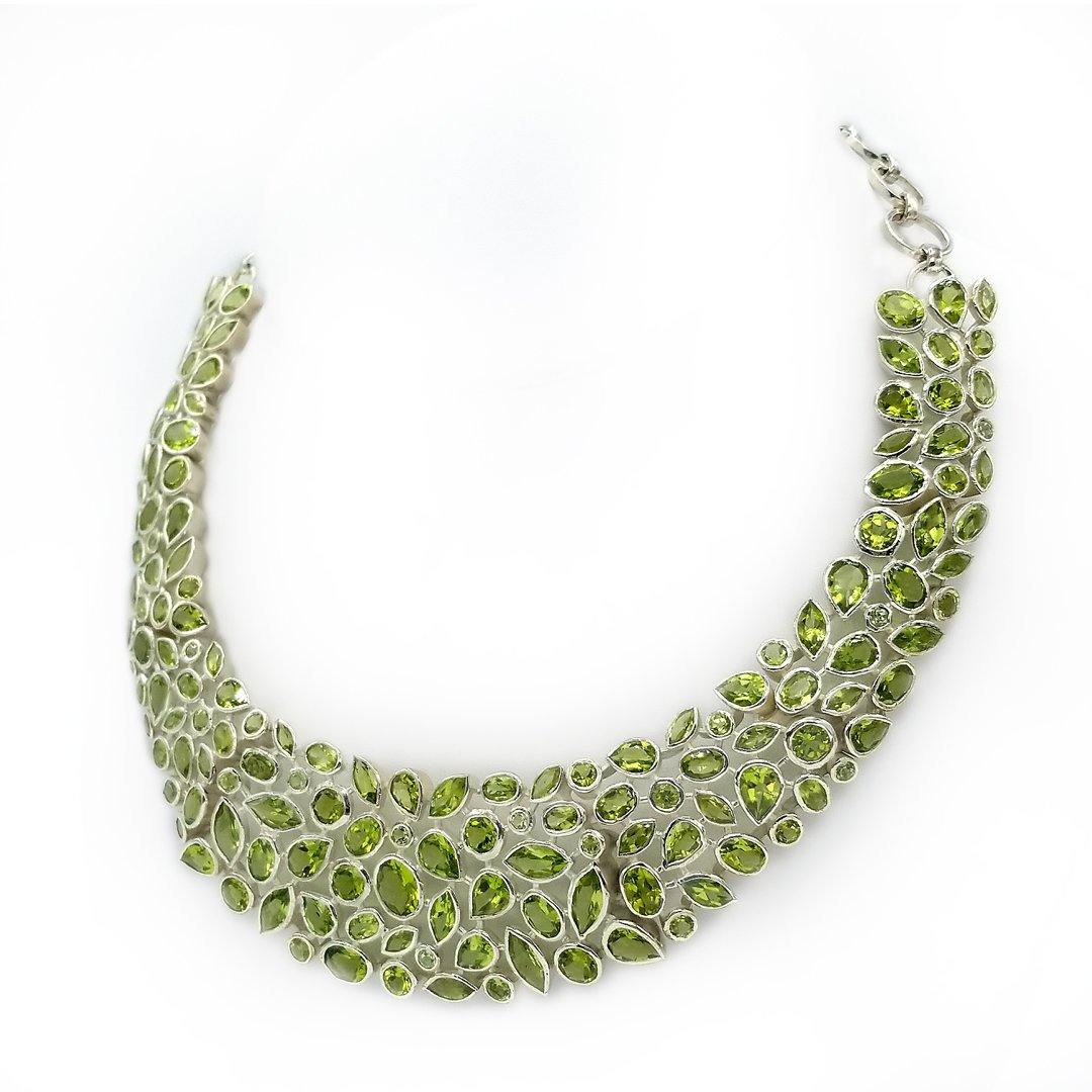 "The Verd" Luscious Handmade Peridot Collar in Sterling Silver - The Rutile Ltd