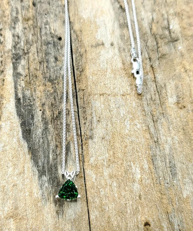 Fine Chrome Tourmaline Pendant in 14kt White Gold - The Rutile Ltd